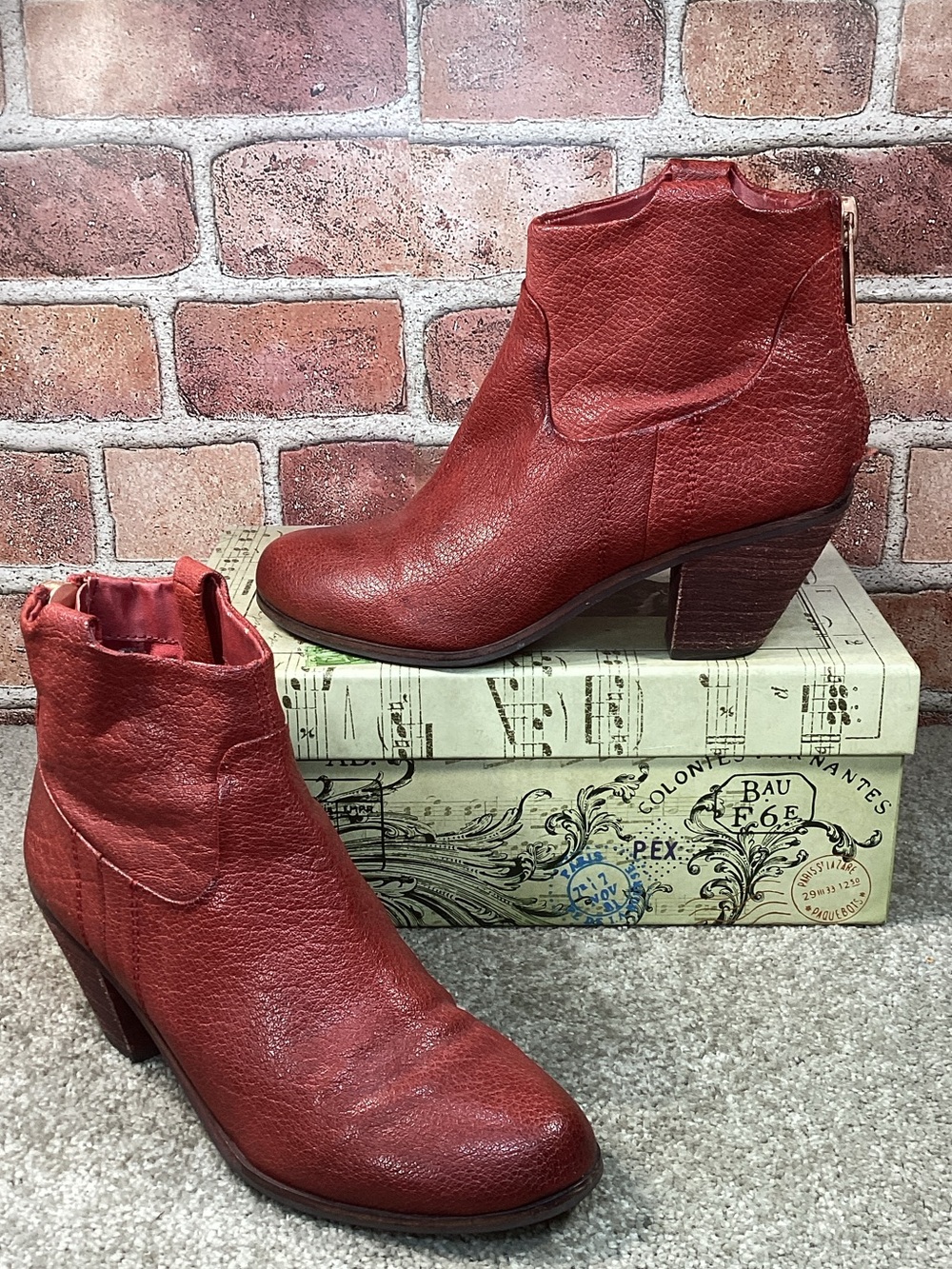Sam Edelman Lislie Womens Red Ankle boots size 6